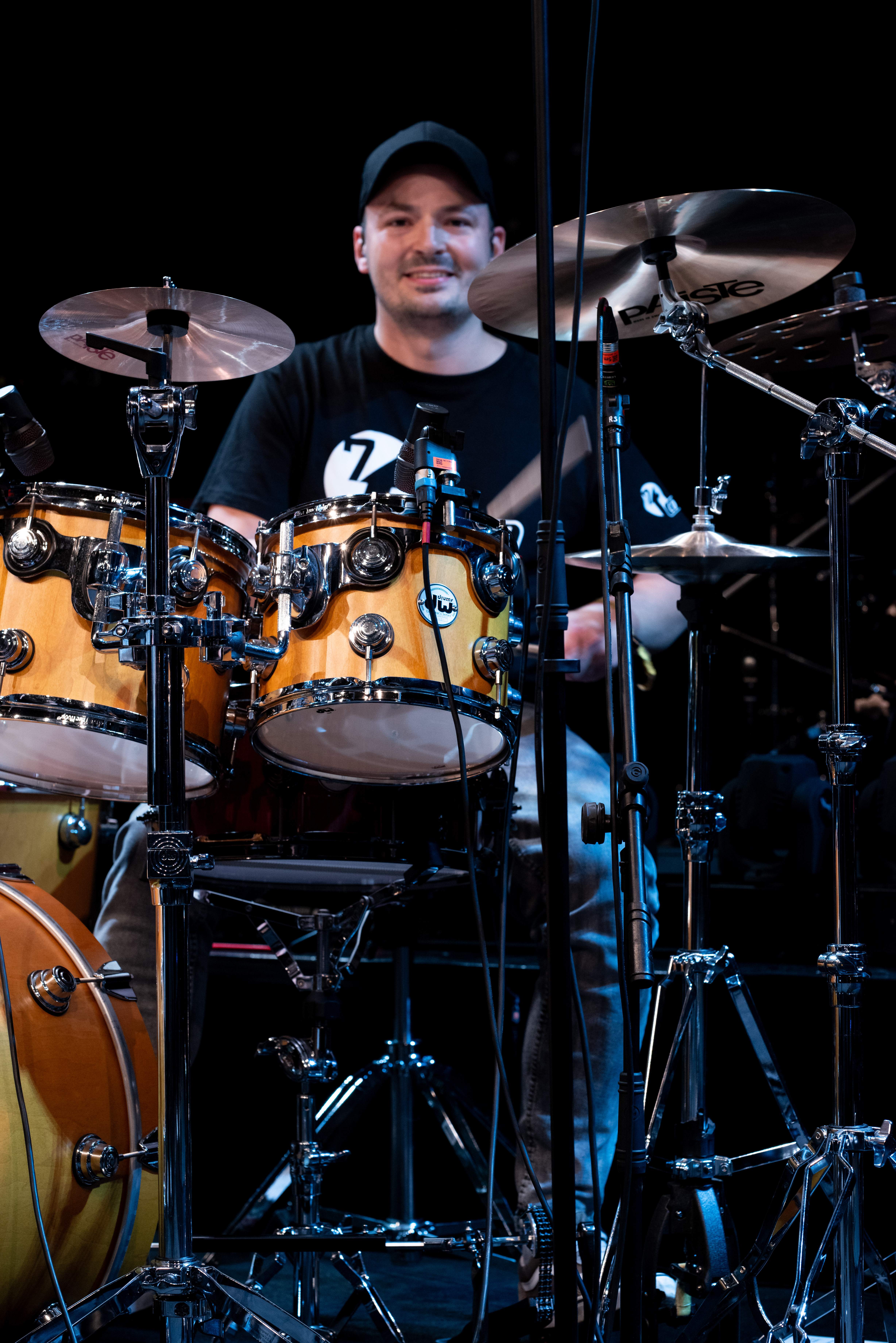 Flashback Radio Band Member